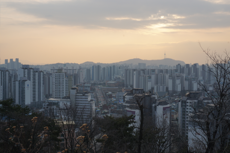 Skyline of eastern Seoul during the setting sun